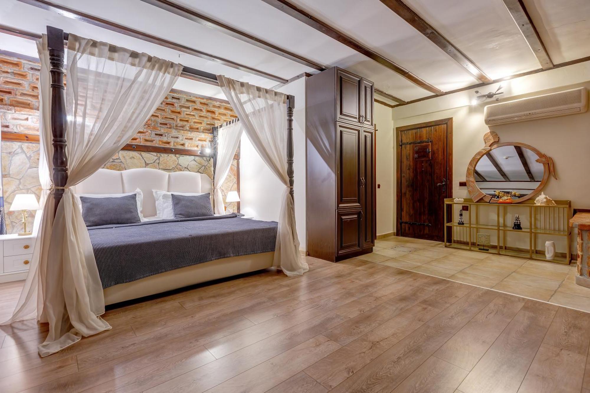 Papazlikhan Hotel Altınoluk Rum bild
